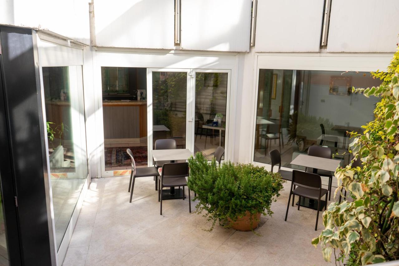 Hotel Garni Villa Fontana Тренто Екстер'єр фото