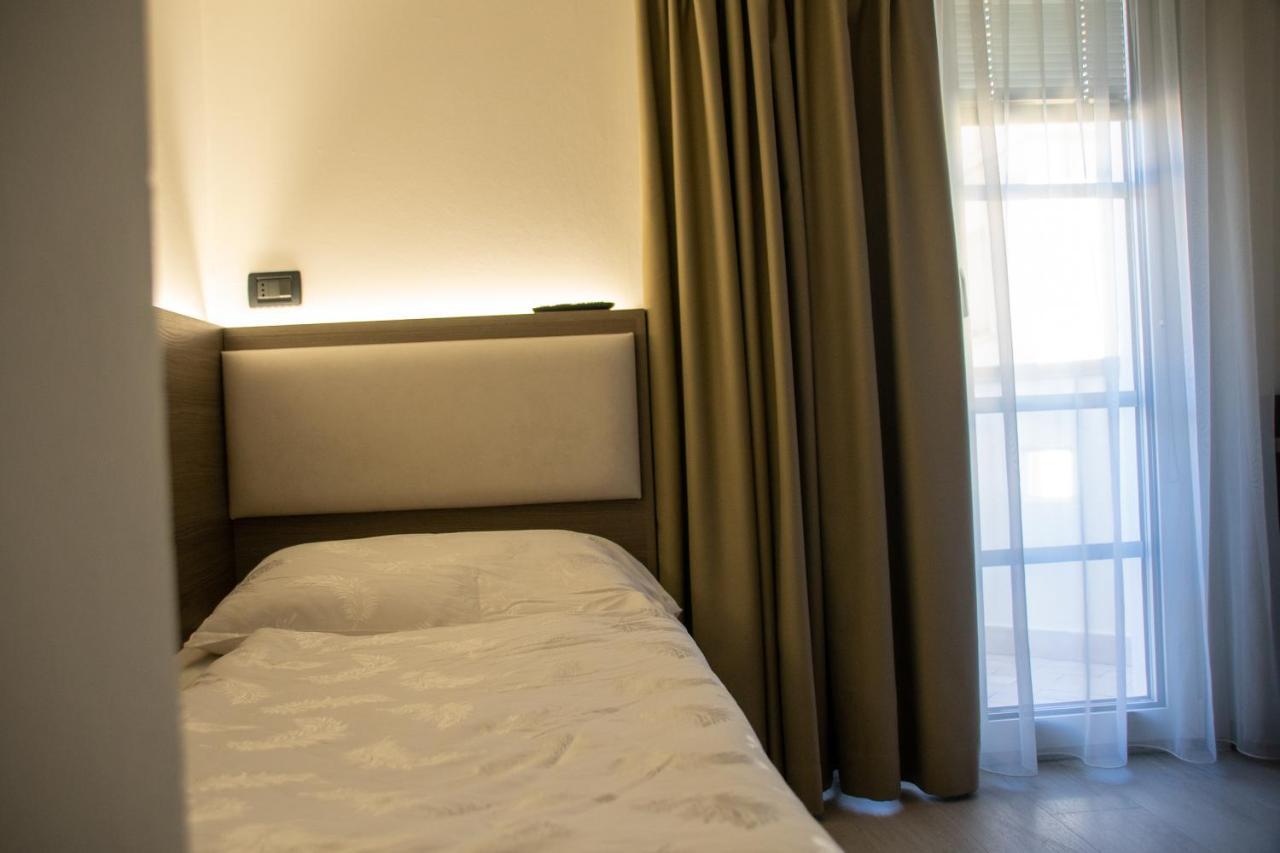 Hotel Garni Villa Fontana Тренто Екстер'єр фото