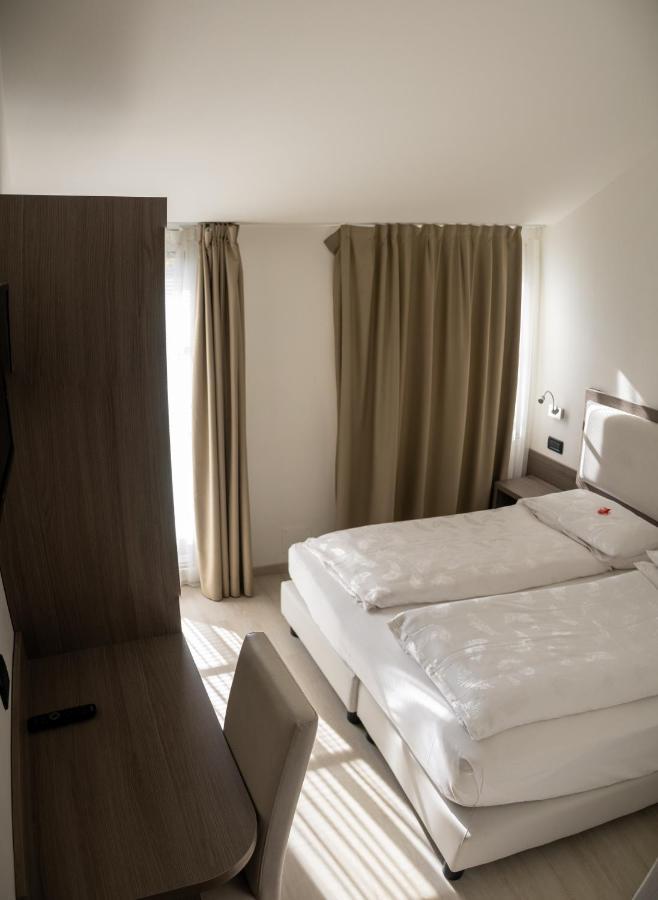 Hotel Garni Villa Fontana Тренто Екстер'єр фото