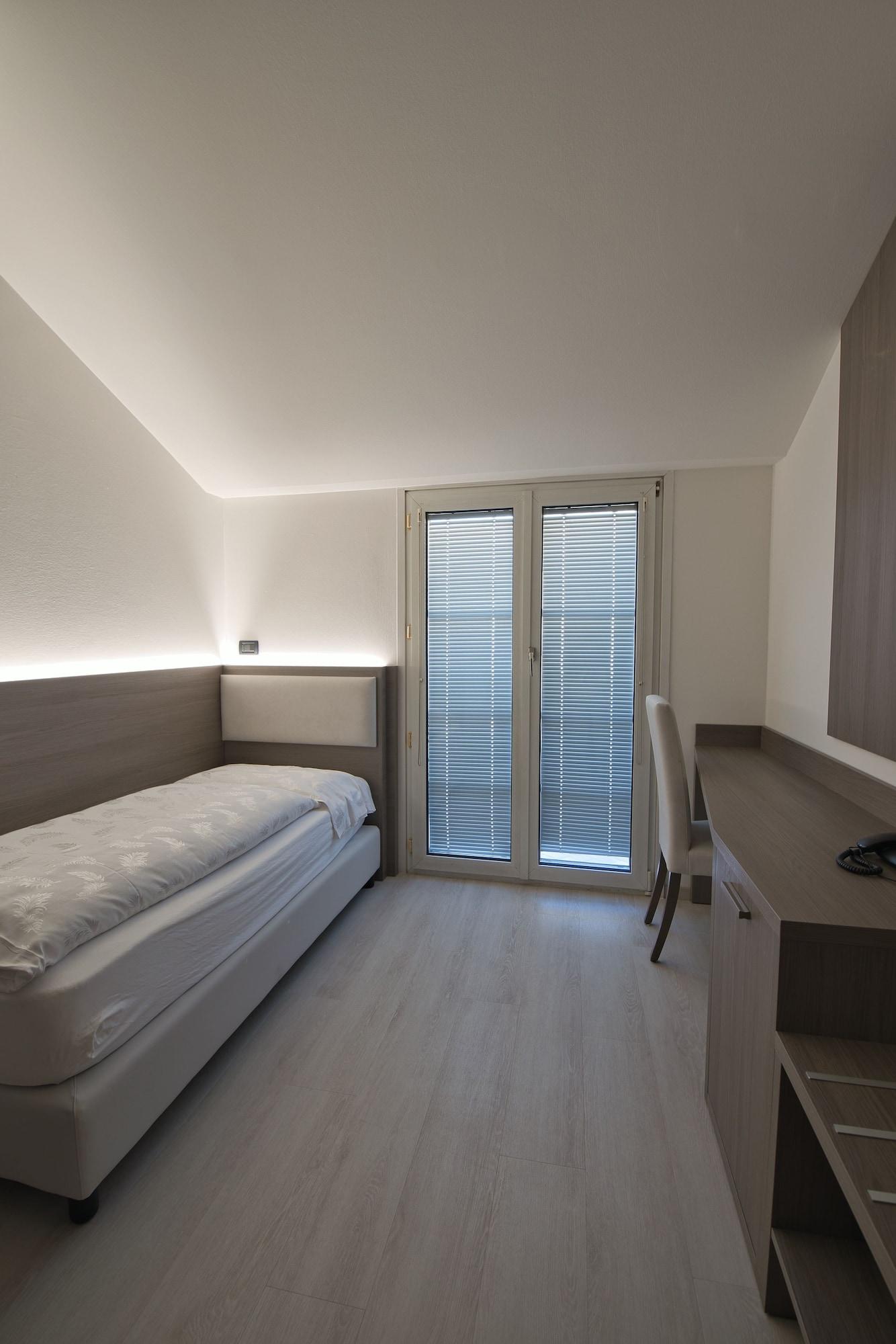 Hotel Garni Villa Fontana Тренто Екстер'єр фото