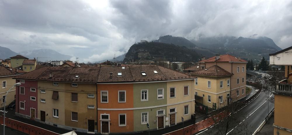 Hotel Garni Villa Fontana Тренто Екстер'єр фото
