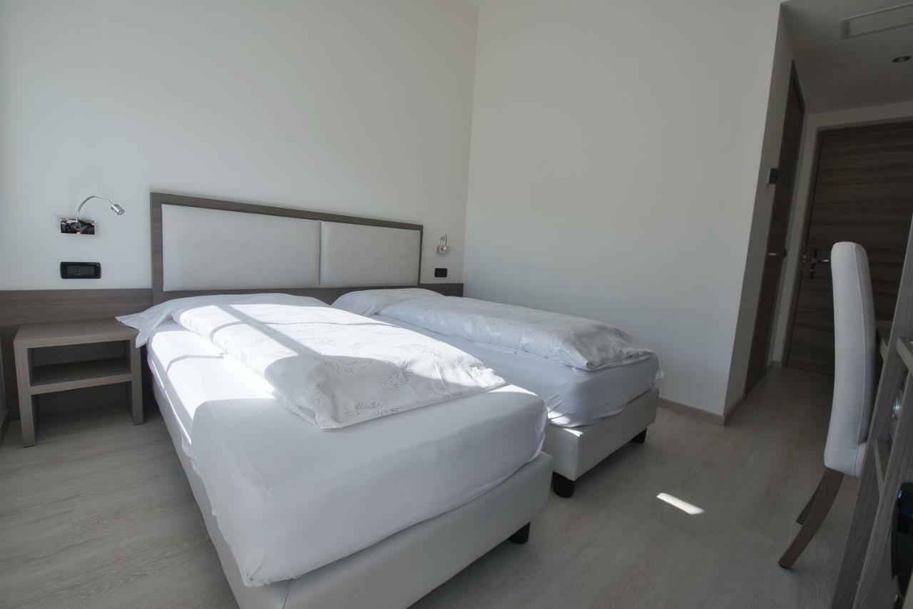 Hotel Garni Villa Fontana Тренто Екстер'єр фото
